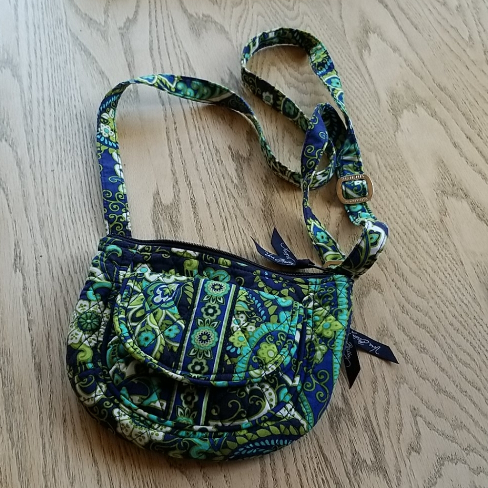 Vera Bradley Crossbody bag w nice pockets